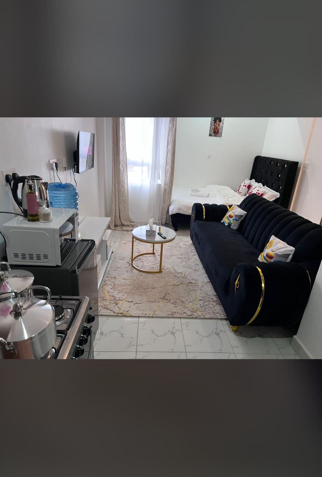 Studio Apartment